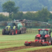 Düngen, Säen, Walzen: Bauern nutzen das Wetter für dringend anstehende Arbeiten