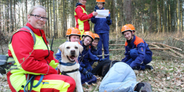 Personen vermisst – Großübung der Jugendfeuerwehr Schaalsee und der ASB Rettungshundestaffel Mölln