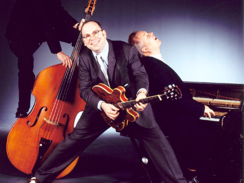 Blues vor Himmelfahrt mit ‚Eight to the bar‘