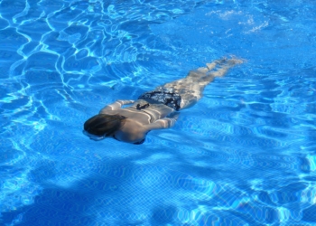 Schwimmen lernen hoch im Kurs: Nichtschwimmer müssen warten