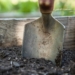 Gartengestaltung für die geflüchteten Familien in Groß Weeden