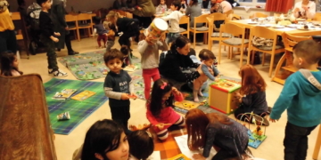 Adventsfeier für Flüchtlingseltern und Kinder des Kinderschutzbundes