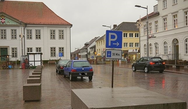 Parkparadies Marktplatz – Ratzeburg richtet weitere Stellflächen ein