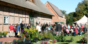 Herbstmarkt auf dem Gelände des Viehhauses in Segrahn