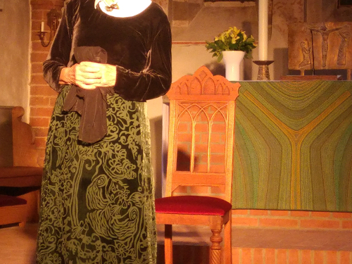 Theater in der Mustiner Kirche