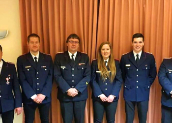 Joachim Wulf erhält Brandschutzehrenzeichen in Silber