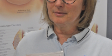 Brust-Selbstuntersuchung kann Leben retten