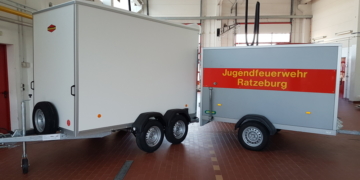 Ein neuer Anhänger für die Jugendfeuerwehr