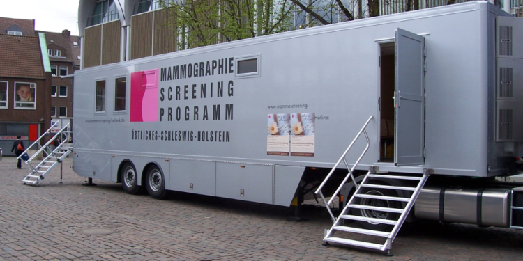 ‚Mammobil‘ macht Station in Ratzeburg