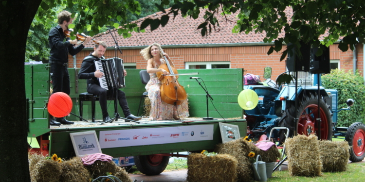 SHMF: Der Musikfest-Trecker kommt ins Lauenburgische!