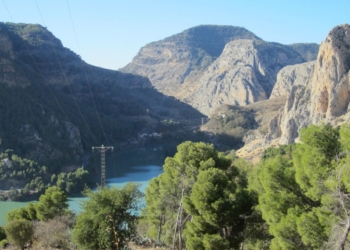 Vom Herzogtum in die Welt: Andalusien – Prachtvolle Paläste, stille weiße Dörfer und eine malerische Landschaft