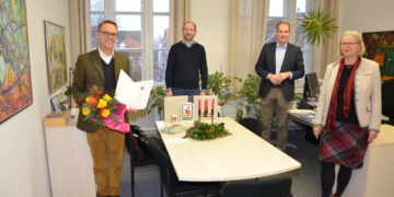 Michael Harder nach erfolgreicher Probezeit zum Sonderschulrektor der Hachede-Schule Geesthacht ernannt