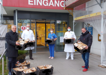 Nikolaus-Überraschung für das Johanniter-Krankenhaus Geesthacht und das DRK-Krankenhaus Mölln-Ratzeburg