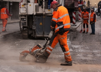Sichere Arbeitskleidung für die Berufsausübung: Das sollten Arbeitgeber wissen