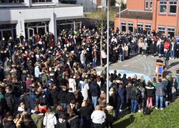 Schweigeminute am BBZ Mölln