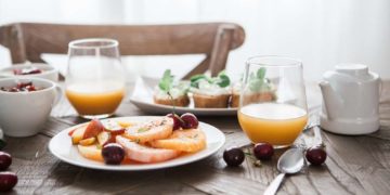 Wiedereröffnung des Cafés Kunterbunt