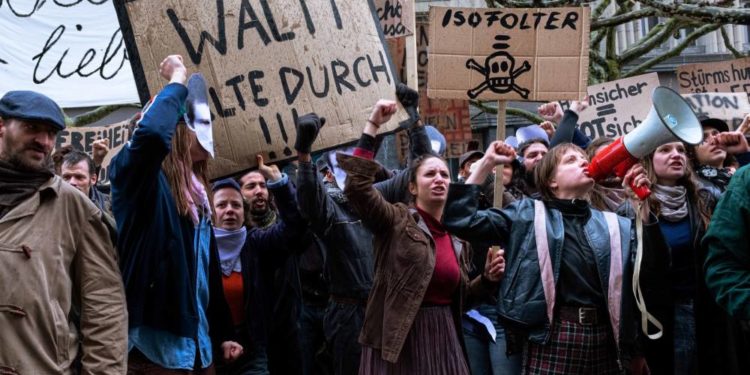 „Bis wir tot sind oder frei“ im Montagskino 