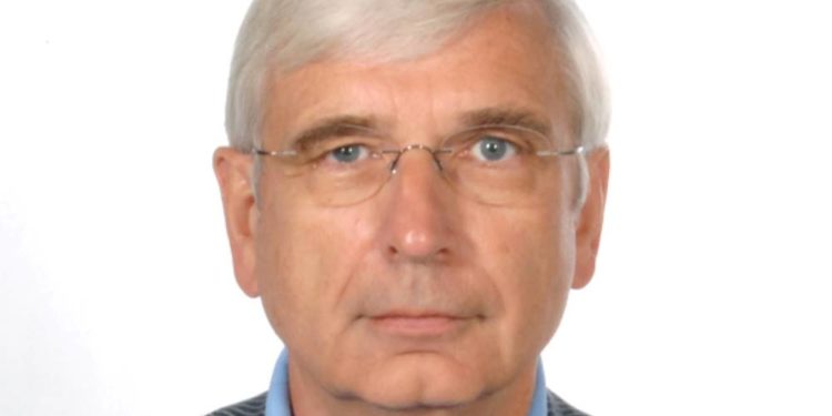 Ratzeburger Volkshochschule diskutiert zum politischen Buch „Rechte Richter“