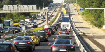 Volle Straßen zur Urlaubszeit