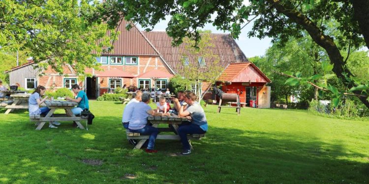 „Weinfest uppen Barg“  