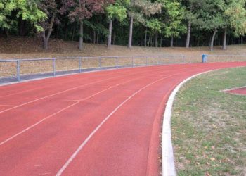 Teile des Sportplatzes in der Heinrich-Hertz-Straße gesperrt