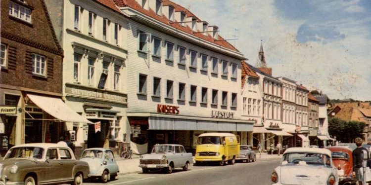 Die Hauptstraße im Wandel der Zeit