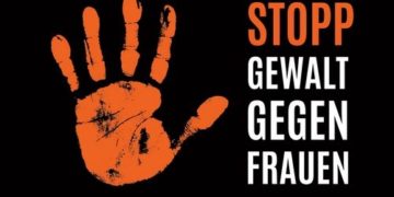 Ratzeburg hisst die Fahnen gegen Gewalt an Frauen