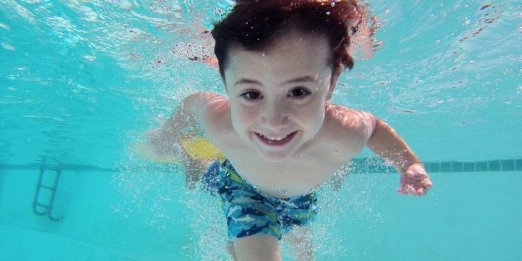 Land fördert die Schwimmausbildung im Herzogtum Lauenburg