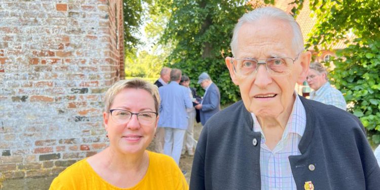 Auszeichnung für herausragendes ehrenamtliches Engagement