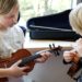 Geschichten für Kinder über die Welt der Musikinstrumente