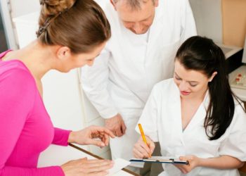 Regelmäßige Vorsorge schützt das Gebiss vor dem Zahn der Zeit