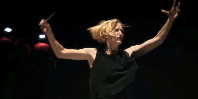 „Joana Mallwitz – Momentum“ – Dokumentation im Kino