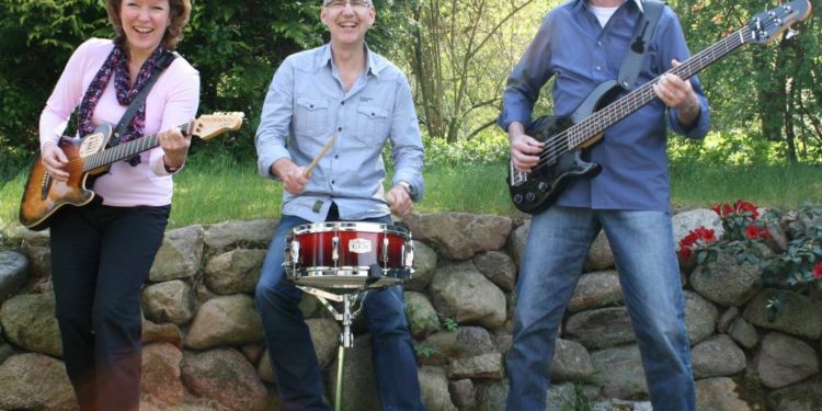 Kultur auf Dorf-Tour mit ‚No Frontiers’