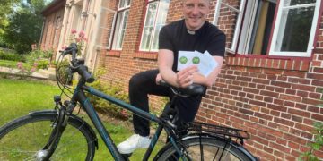 „Pastor on tour“: Tobias Knöller klingelt an den Haustüren 