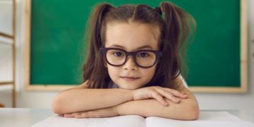 Zum Schulstart: Gutes Sehen ist unerlässlich für Kinder 