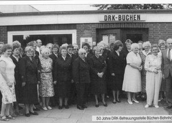 Cafe´ in der Priesterkate zeigt Fotos aus der Geschichte Büchens