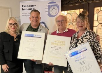 Silberne und Goldene Meisterbriefe für FriseurmeisterInnen