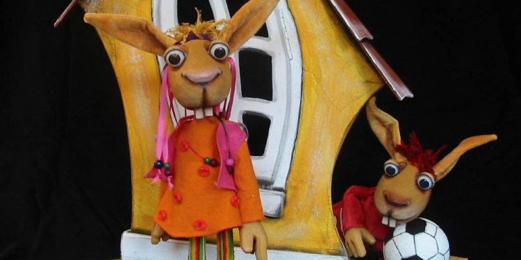 Priesterkate: Kindertheater „Eiersalat bei Familie Klopfer“