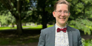 ‚Kein anderer Mensch‘: Ratzeburger Kantor feiert Coming-out als Transperson