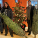 Die Kreissparkasse spendet den Tafeln im Kreis Herzogtum Lauenburg 100 Weihnachtsbäume