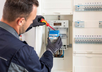 SH Netz digitalisiert Stromnetz für Energiewende: 460.000 Smart Meter bis Jahresende eingebaut