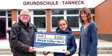 Schülerin spendet Ehrenamtspreis für Kinder